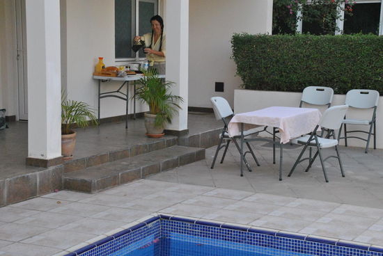 breakfast at the pool