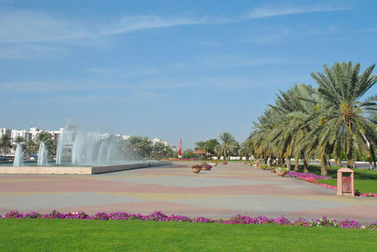 die "Garten-Passage" zwischen Highway und Ministry-Gebäuden