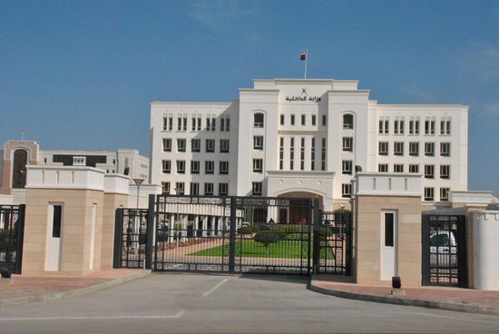 auch wenn ich nicht weiß, welche Ministerien sich hinter den Bauten verbergen, die Bauwerke für sich sind kleine Paläste