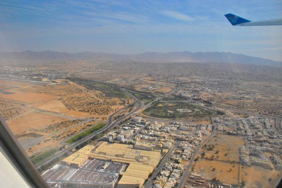 jaaaa. ein wenig bedauern wir schon, dass wir weder den Sultans Palast noch die Moschee besichtigt haben, aber unsere Reise war zeitlich eng, wir haben beide absolut den Focus auf Natur gehabt und so muss man halt sprichwörtlich "einen Tod sterben"