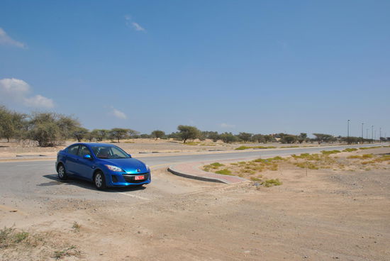 hier ist die Straße mal zu Ende und kein Fort Nakhl zu finden weit und breit...