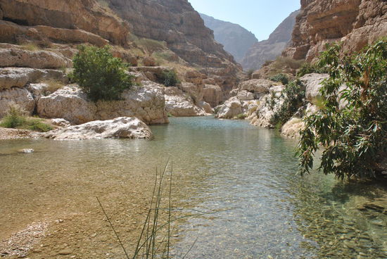ab hier kommt Gepäck nur noch in wasserfestem Sack trocken an - ohne Schwimmen geht es nicht bis zum Ende der Becken
