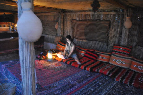 jetzt zahlt sich der gute Akku des Chromebooks zum Schreiben auch ohne Strom aus.