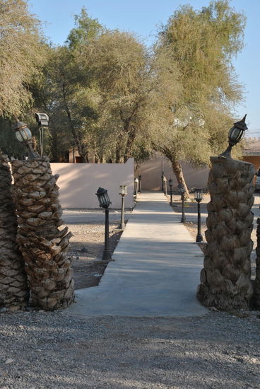der wenig einladende Weg zum grauenvollen Restaurant, in dem es das fürchterliche Frühstück gab 