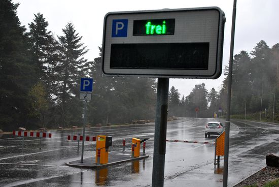 na gut, dass die Anzeige da ist, hätte ich sonst glatt übersehen, dass da noch etwas frei ist...