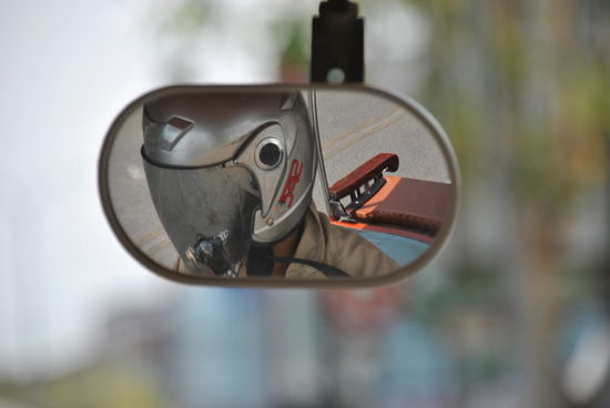 NEIN, nicht Darth Vader, sondern LEE TUK TUK