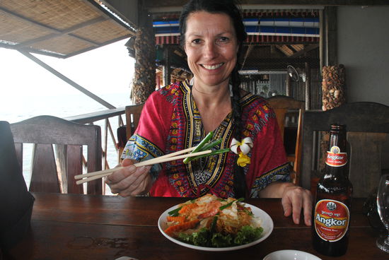 die Sache mit den Stäbchen will geübt sein.