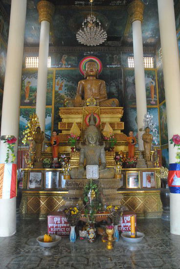 Farbenrausch im Inneren des Tempels