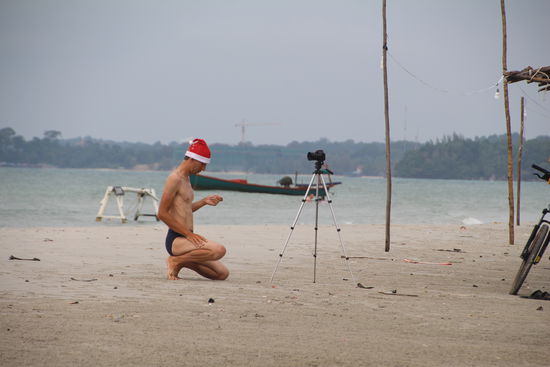 selfie ??? -Aktion eines Unbekannten:
Vorbereitungen auf nächstes Weihnachten oder Weihnachten verpennt??