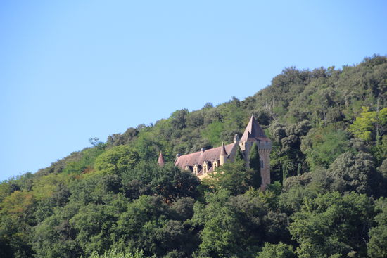 Das Zoom der Kamera muss reichen, da wandere ich heute nicht mehr rauf - zu heiß und ich platt, müde und Muskelkater von gestern.