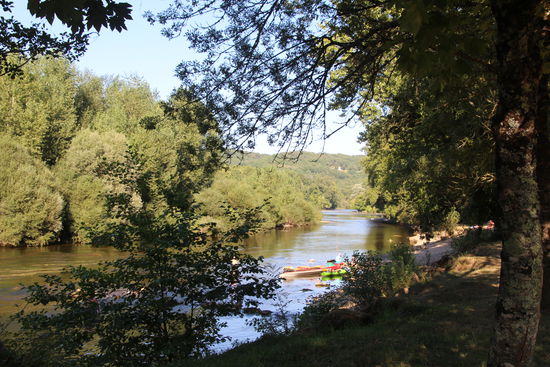 Und die Abendstimmung am Fluss - da war die Welt noch in Ordnung :-/