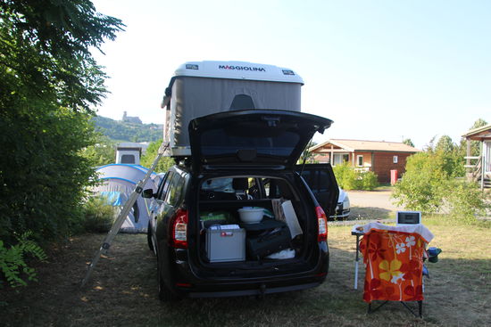 angekommen in Volvic - im Hintergrund Château fort