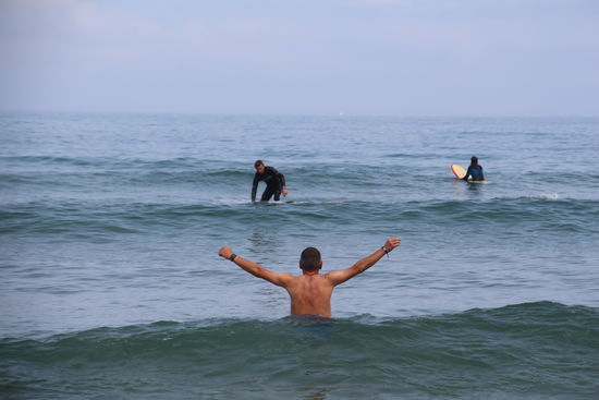 HURRA, ein erstes Bad im Atlantik