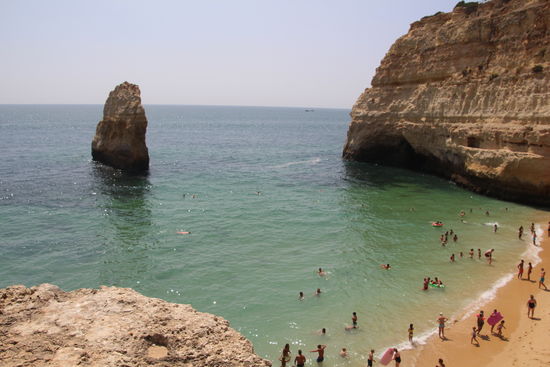 lt. Internetinfos hatte ich hier Klippenspringer erhofft... sind keine da... aber eine wunderschöne Bucht