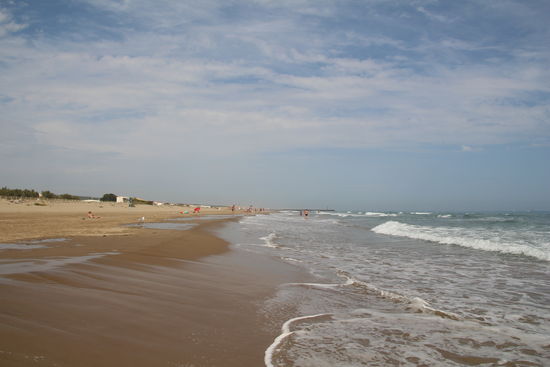 Mit dieser Anzahl von Touristen am Strand bin ich zufrieden  - herrlich!