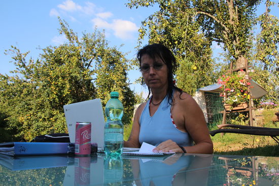 zurück im Garten - Büro aufbauen, Reisebericht schreiben und der erste "Welcome-Drink" ist fällig