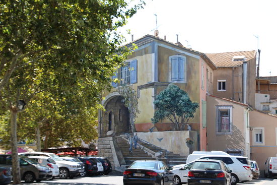 genial: das Gemälde auf der Hauswand!!