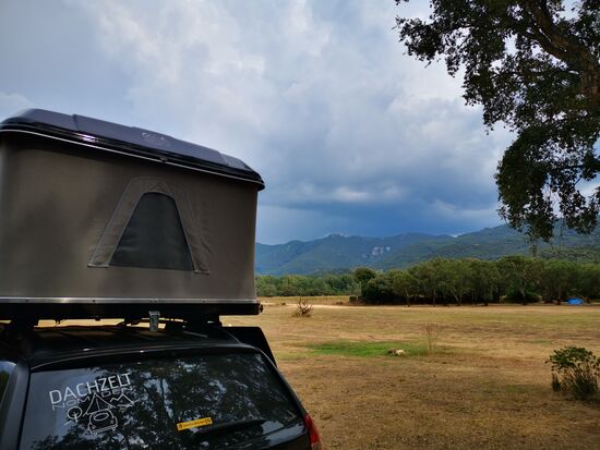 kaum geparkt, zieht ein Gewitter auf...