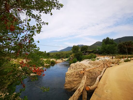 Nun interessiert mich die Sache mit dem Flussbaden aber doch.