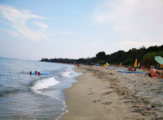 so sieht hier der Strand aus - kilometerlang