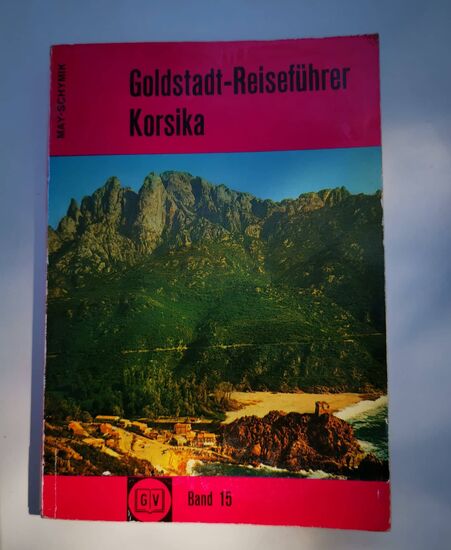 Ich habe in diesem Reiseführer von 1973 geschmökert und so einige Bilder und Beschreibungen gefunden, die ich nun hier an den passenden Stellen eingefügt habe. Wen das interessiert, der kann sich gerne nochmal von vorne durch meinen Reisebericht klicken - an einigen Stellen finden sich die alten schwarz-weiß Bilder