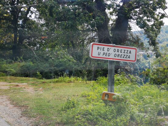 hier gibt es immerhin schon (oder noch??) 36 Einwohner