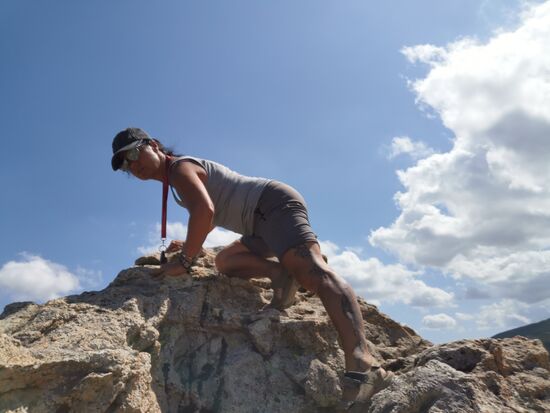 Frau will ja immer gerne über ihren Horizont schauen 