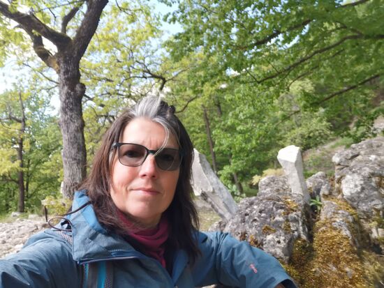 ein wenig wehmütige Augenblicke gibt es - weil mich diese Landschaft ein bisschen an Bergtouren letztes Jahr auf Korsika erinnert und ich mich kurz frage, ob man je wieder solche Reisen machen kann ...