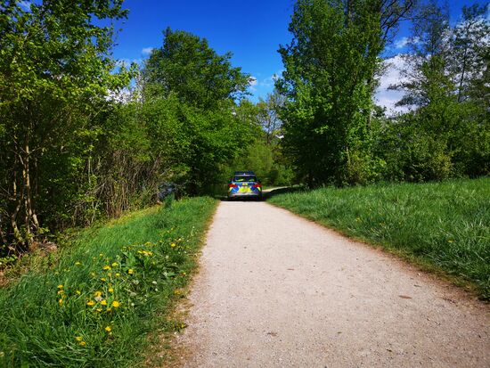 so ein Bild erinnert dann, dass wir uns in einer weltweiten Ausnahmesituation befinden...