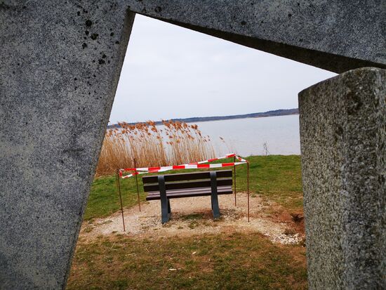 hinsetzen ist nicht mehr erlaubt ... macht nichts, laufen ist gesünder 