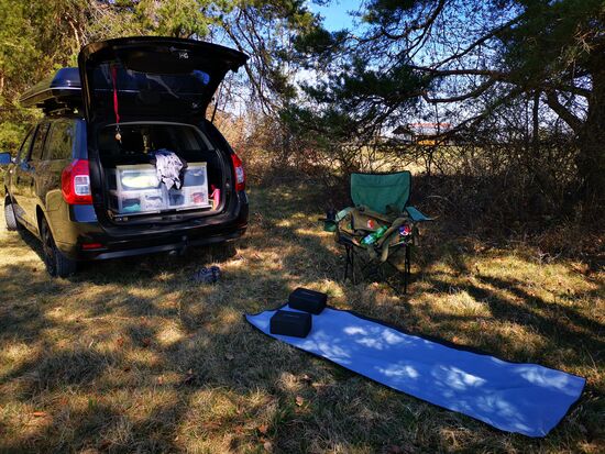 was für ein hübscher Gymnastikplatz - mit bester Luft
