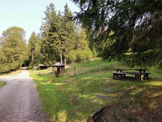 Rastplätze gibt es immer wieder sehr hübsche.