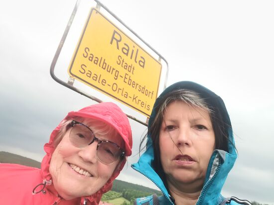 geschafft und etwas nass geworden, aber angekommen 