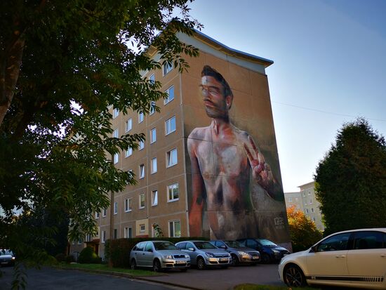 "Distant Natives" von CASE (Andreas von Chrzanowski)
02.07.2014
Martin-Luther-Ring 23A