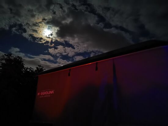 nächtlicher Himmel über meinem Dachzelt