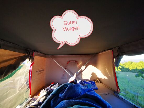 Aussichten aus beiden Seiten meines Dachzeltes: sonnig