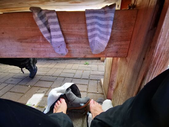 und heimlich Füße lüften - wir sind ja outdoor