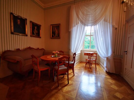 Das Biedermeierzimmer