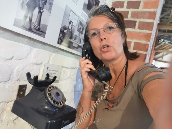 und? wer ist auch schon so alt, dass er/sie noch weiß, wie man eine Nummer damit gewählt hat? 