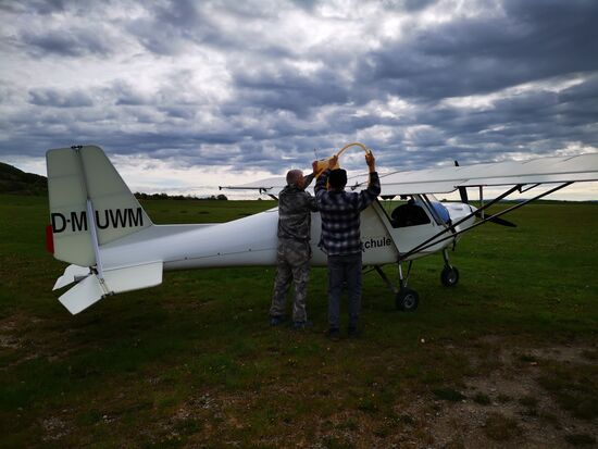 die Maschine wird aufgetankt