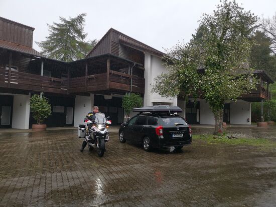 Treffen bei strömendem Regen