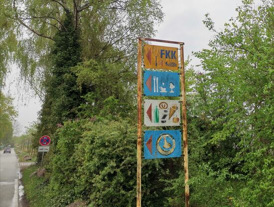 Wir sind trotzdem bekleidet weiter gefahren  .