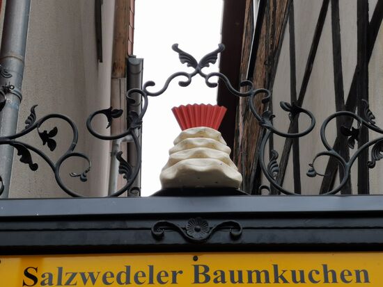 Und überall gibt es Baumkuchen.