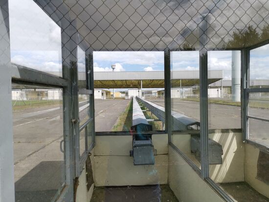 Beförderungsband für die Pässe