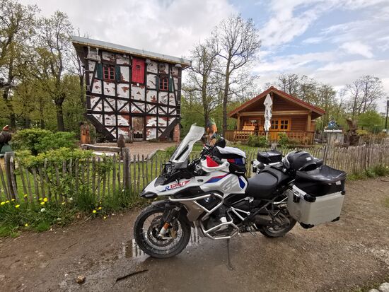 das Hexenhaus steht Kopf