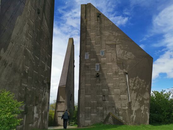 der Zweiradfahrer muss hier auch hinlaufen