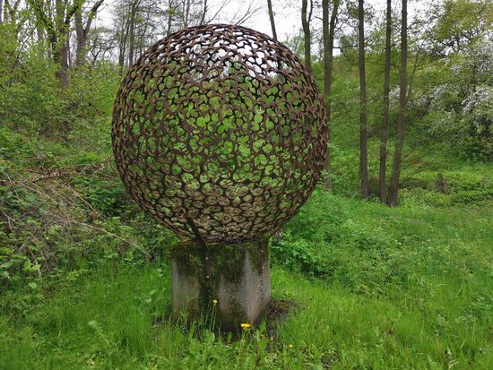 Kunstwerk von Renate Ruck, Oldenburg:
"Ein Ende ist immer auch ein Anfang"