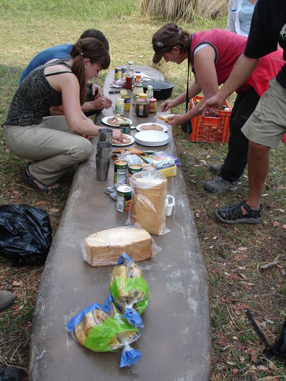 Lunch, bevor es in die Mokoros geht