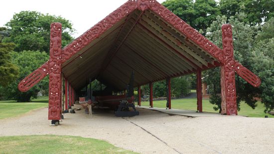 Waitangi - altes Maorikanu
