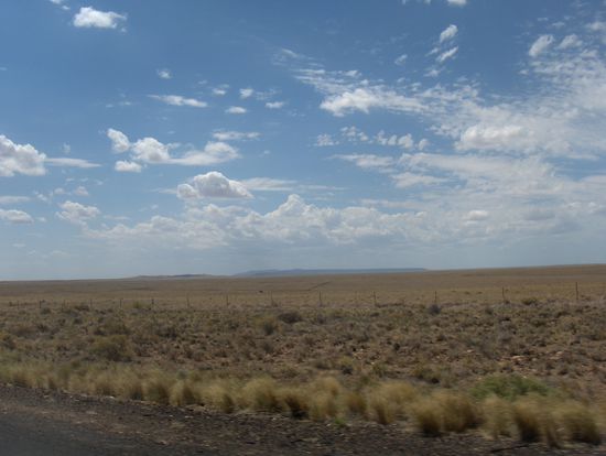 Hinten links der Meteorcrater